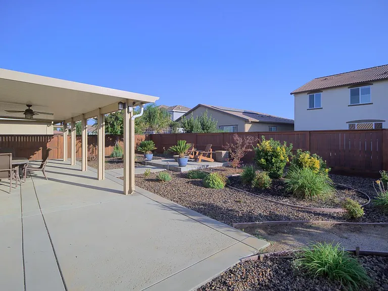 2708 Sweeney Dr — Photo 38