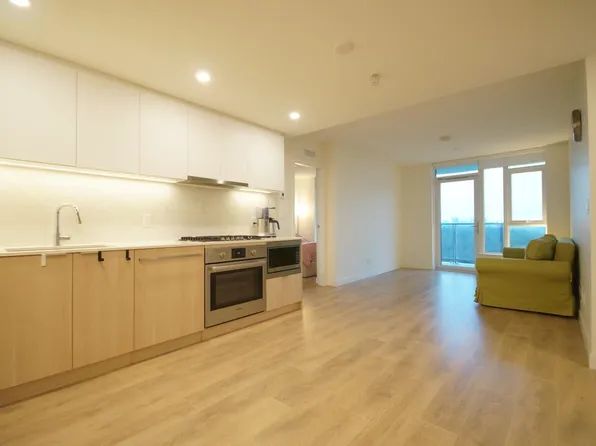 318 Alderson Ave, Coquitlam, BC