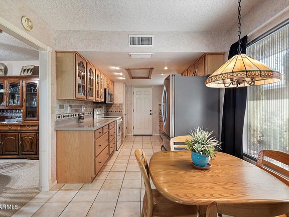 3rd image of 13234 W SHADOW HILLS Drive