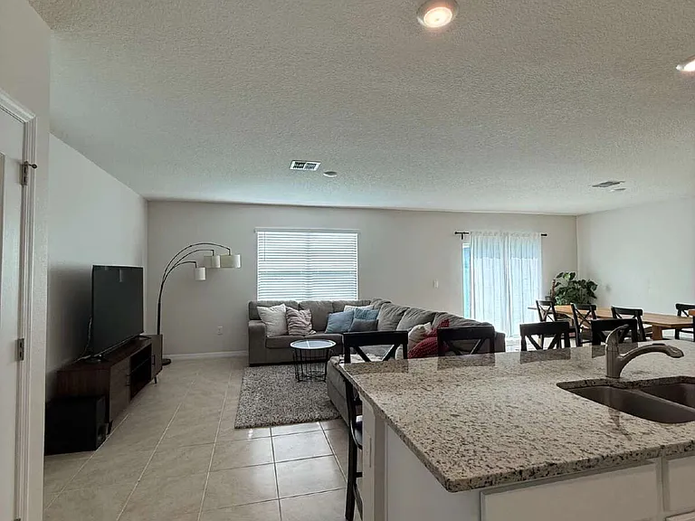2099 Tay Wes Dr — Photo 4