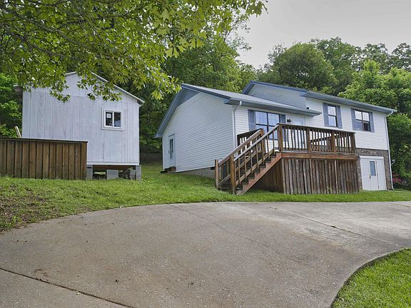 5th image of 584 Angel Dr S