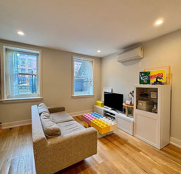 452 Van Buren St #1 — Photo 1