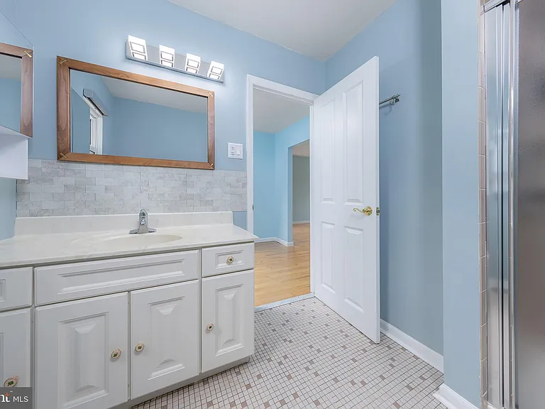 1960 Cardinal Lake Dr — Photo 18