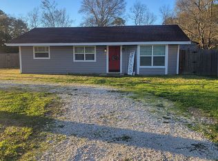 635 E Bolivar St, Vidor, TX 77662