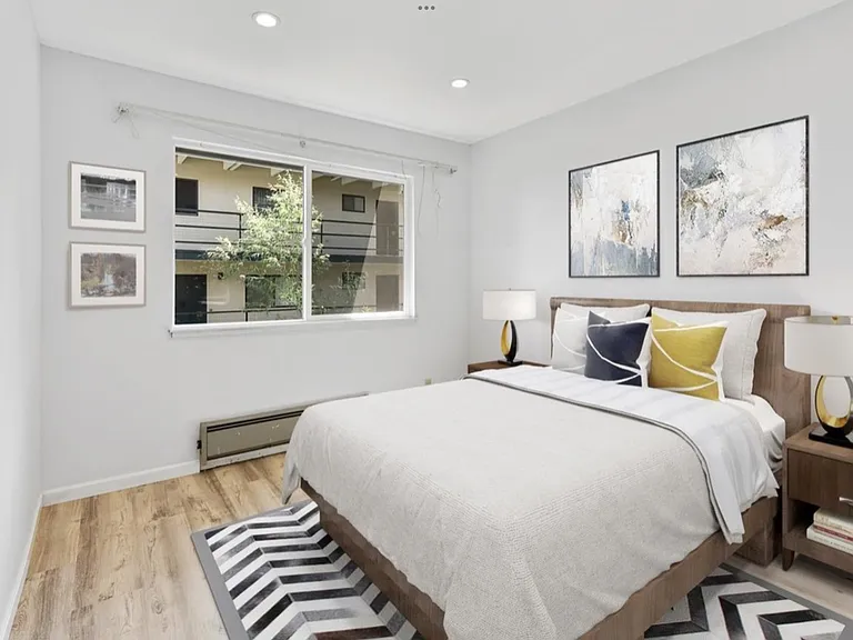 865 Corbett Ave — Photo 2
