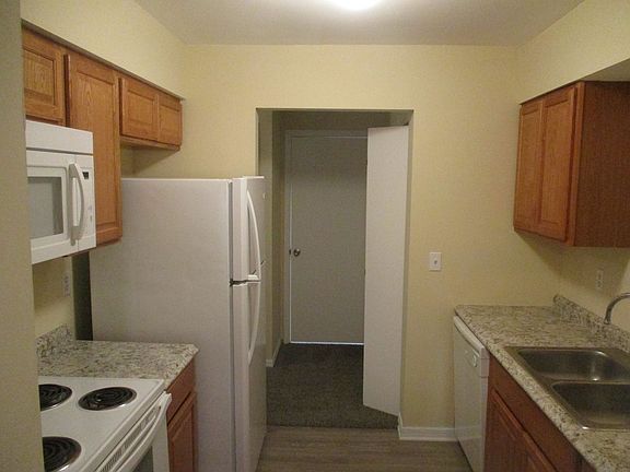 5th image of 2951 Shelby Dr