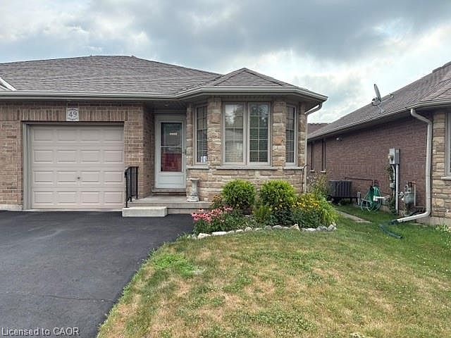 1st image of 49 Millcroft Dr