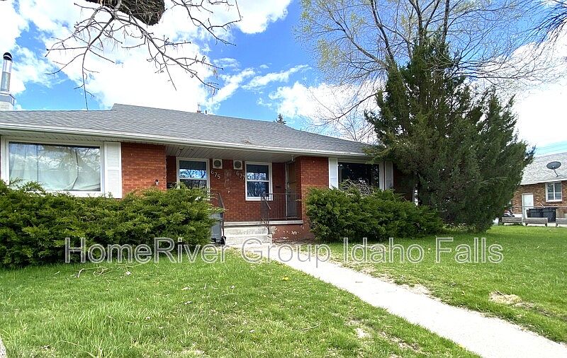 1st image of 677 Linden Dr