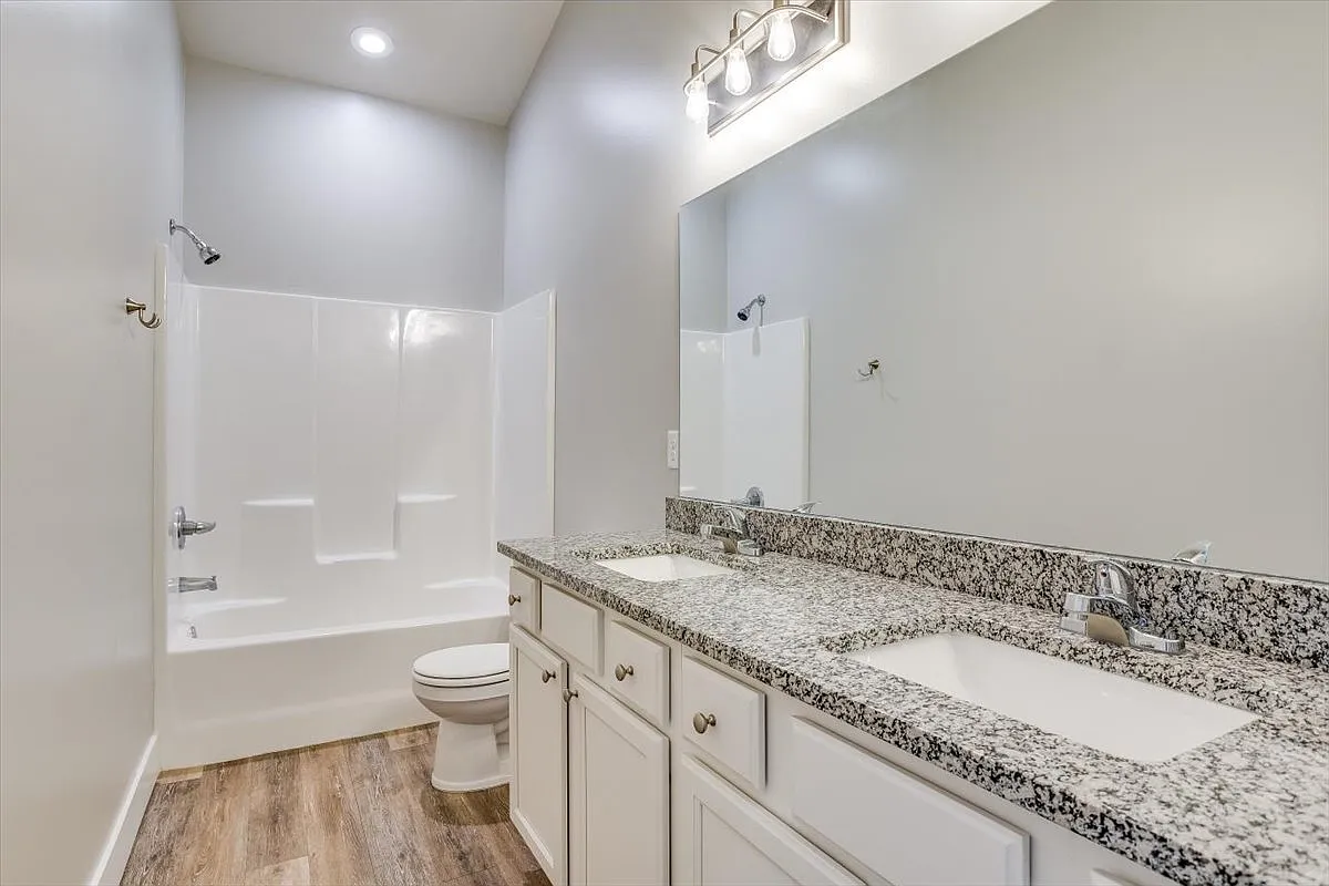 8837 W Haylee St - 1 — Photo 2