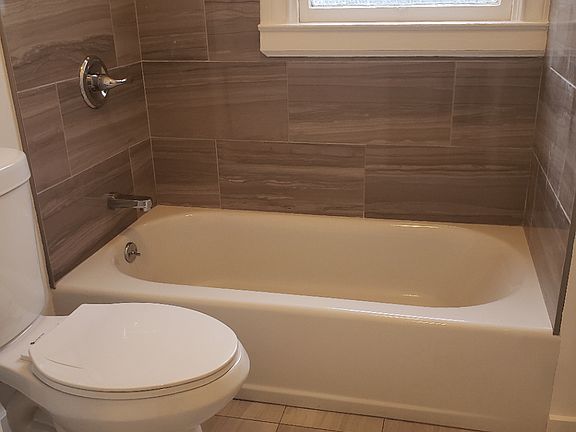 5th image of 119 Haight St #10489747
