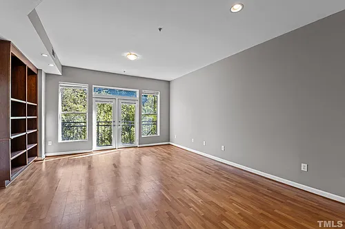 200 S Dawson St Photo 1