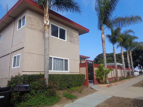 4th image of 1476 La Playa Ave APT B