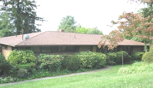 1st image of 2938 Walkup Dr