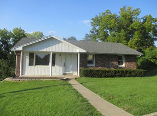 1814 Sun Valley Dr, Jefferson City, MO 65109