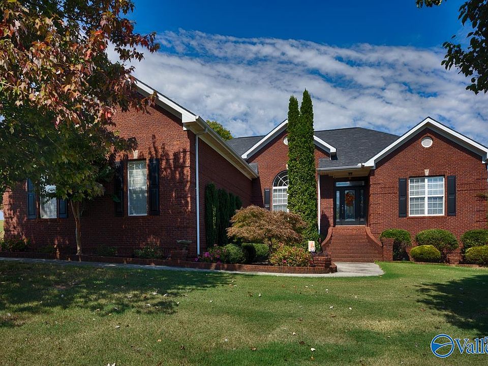 1st image of 14561 Foxwood Dr