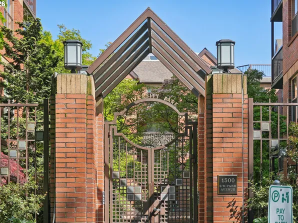 1500 SW Park Ave APT 226, Portland, OR 97201