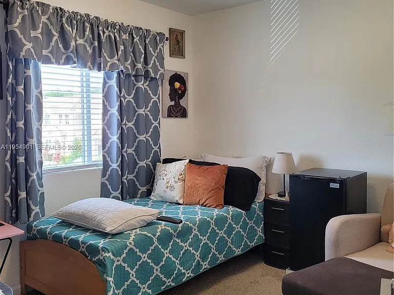 1015 SE 24th Ter #1015 — Photo 21