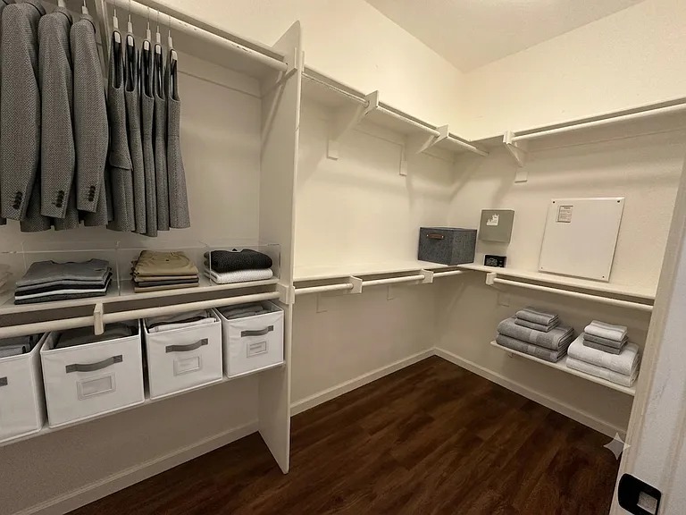 2233 Capistrano Way #13 — Photo 15