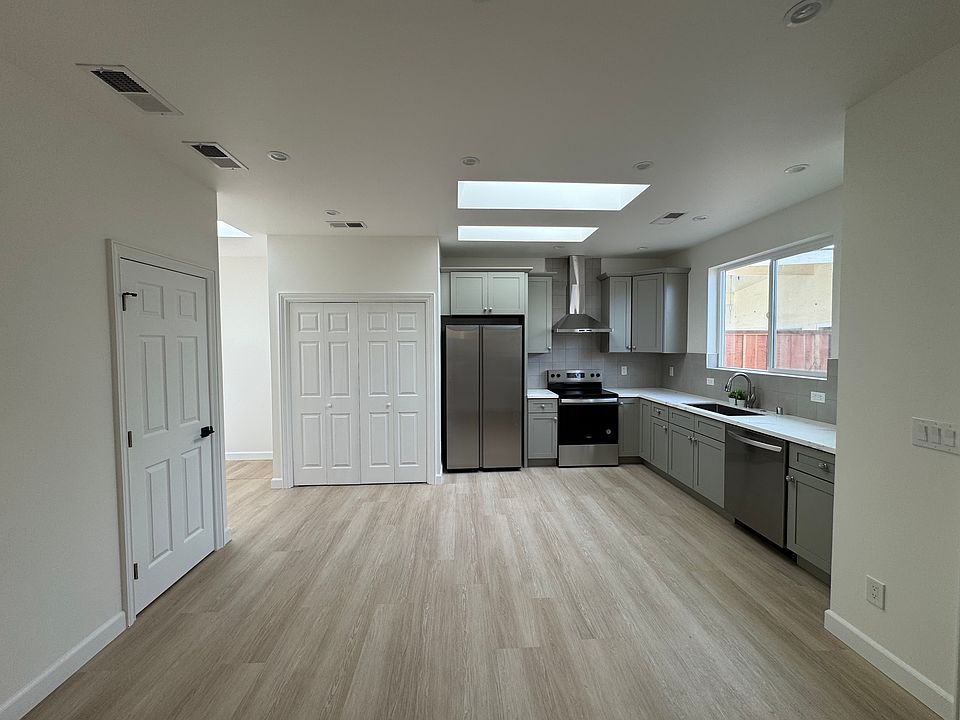 1st image of 626 Crestview Dr Unit 2