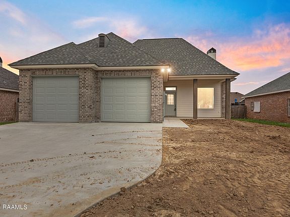 2nd image of 214 Wind Haven Ln