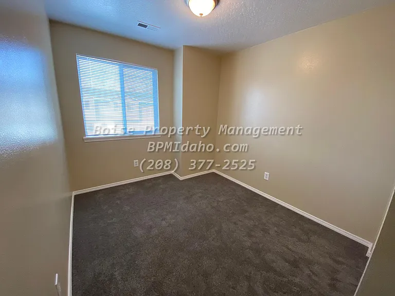 120 Ogden Ave — Photo 6