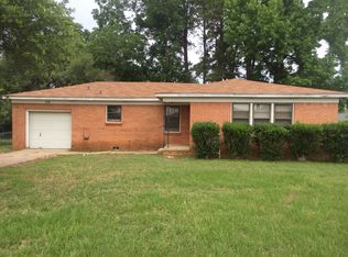 201 W Carolanne Blvd, Marshall, TX 75672