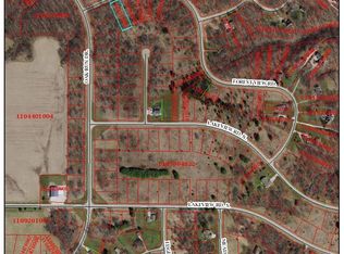 15 Forest View Rd, Dahinda, IL 61428