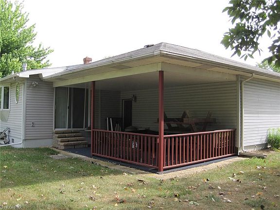 3rd image of 4200 Cambridge Ave
