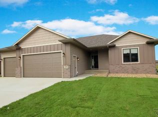 203 S Shebal Ave, Harrisburg, SD 57032