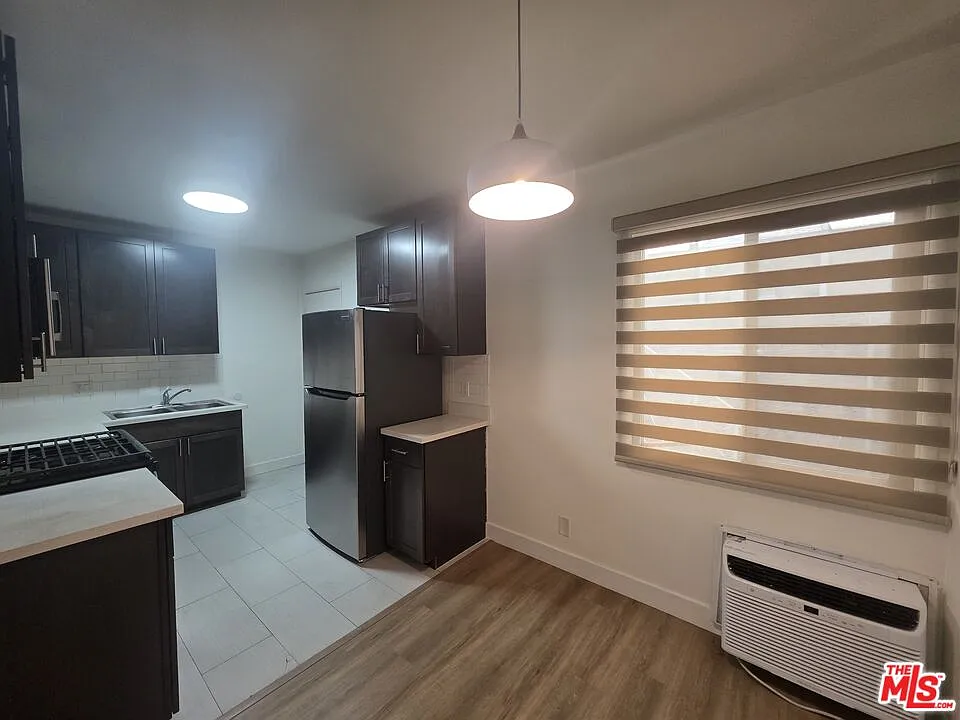 Building Photo - 1224 N Fairfax Ave #2