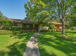 440 Mills Rd, Sacramento, CA 95864