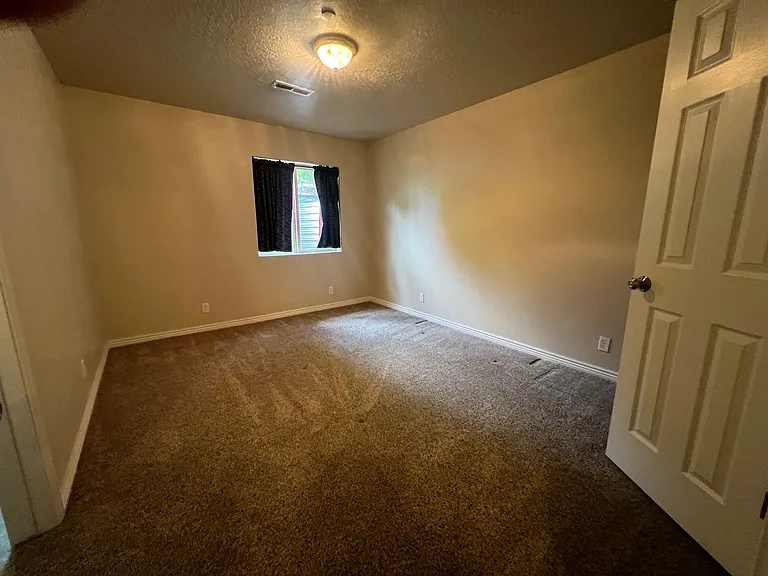 1324 N Bear Hollow Ln — Photo 12