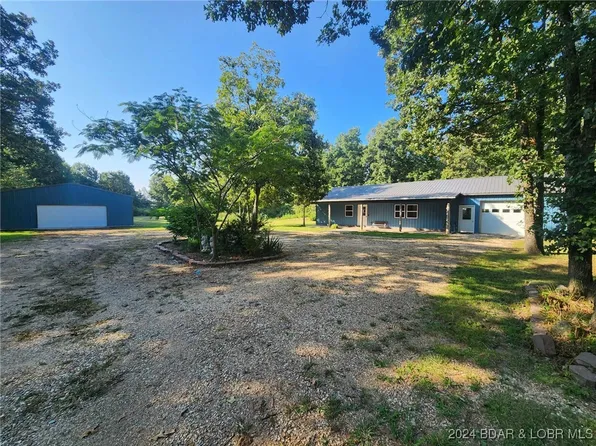 14838 Hidden Oak Dr, Versailles, MO 65084