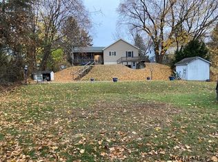 99 Leversee Rd, Troy, NY 12182