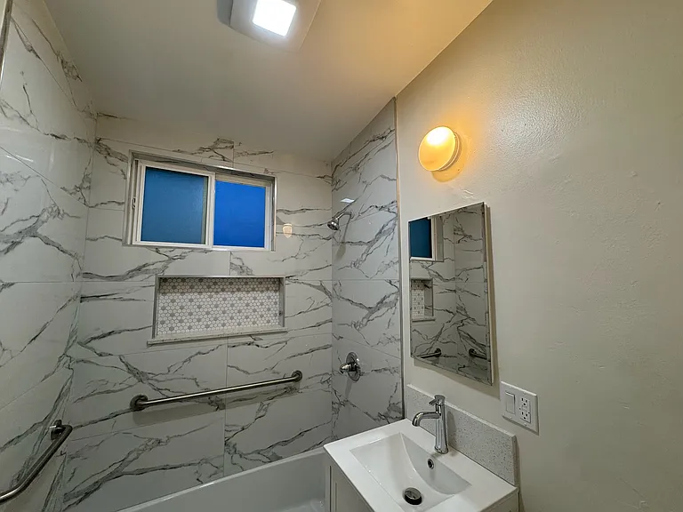 2819 Dee Ave #4 — Photo 2