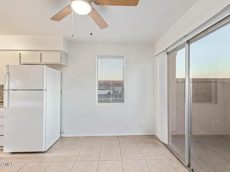 511 W Blackhawk Dr #4 — Photo 12