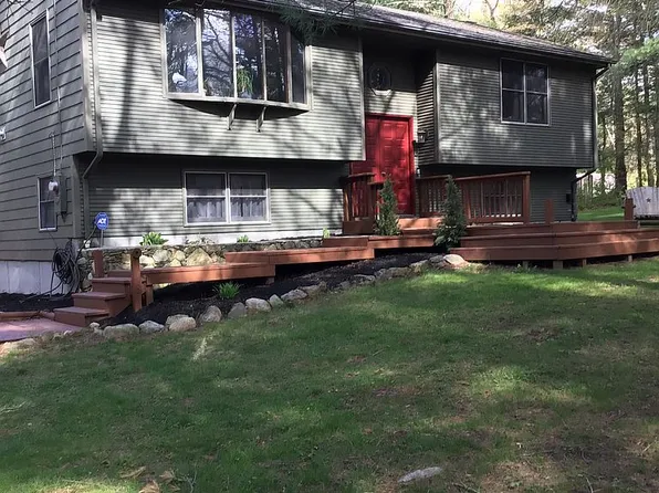 824 Jackson Schoolhouse Rd, Pascoag, RI 02859