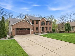701 Ravine Dr N, Mc Donald, OH 44437