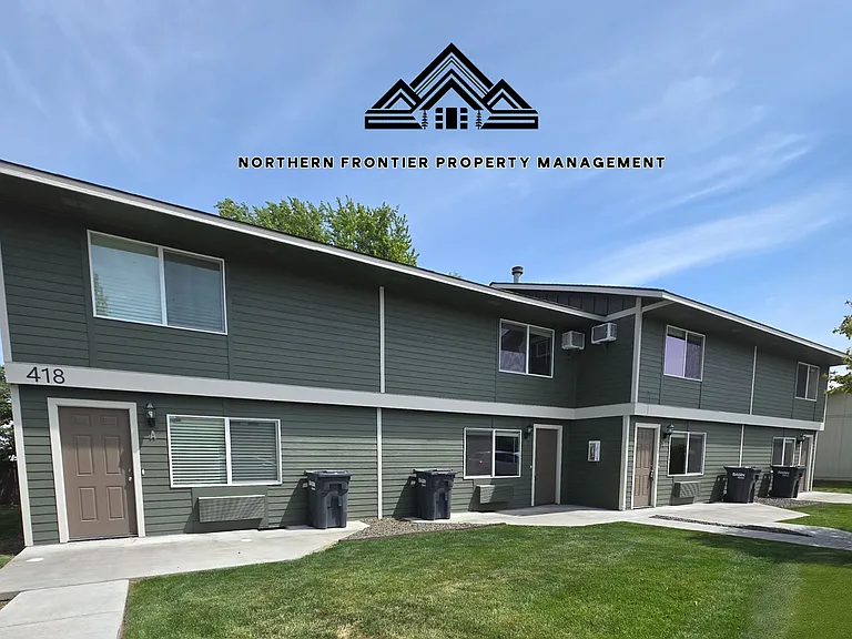 418 SW 4th St — Photo 1