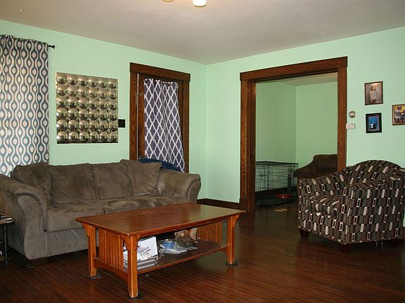 5th image of 506 W Van Buren St