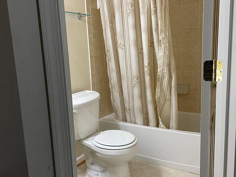 18405 Sierra Springs Sq — Photo 28