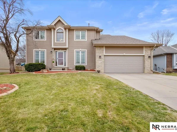 17317 Patterson Dr, Omaha, NE 68135