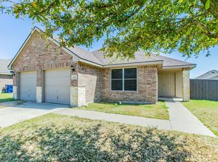 222 Silver Spur Dr, Waxahachie, TX 75165