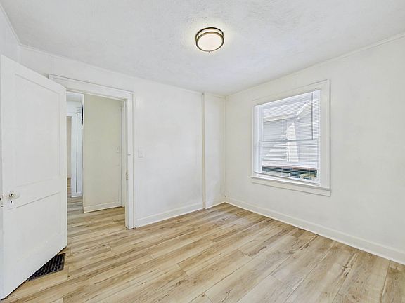 4th image of 7127 Olive St