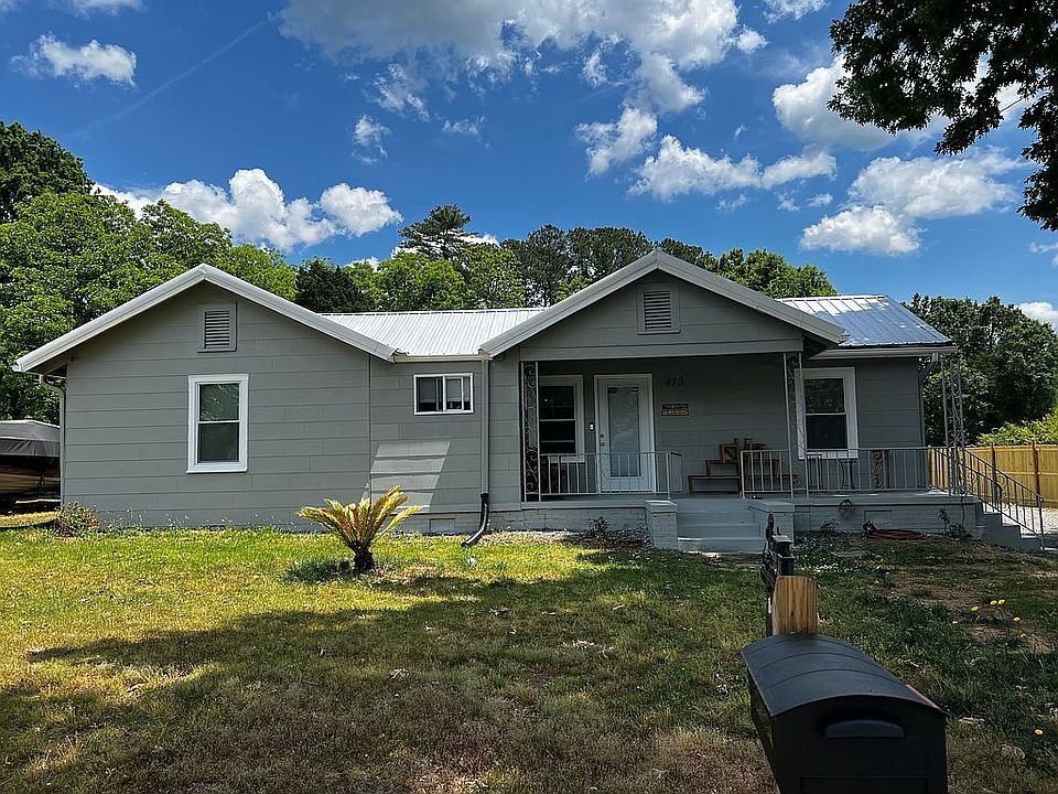 2nd image of 415 Sherwood Ave