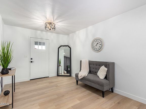 5th image of 16048 N 30TH Drive