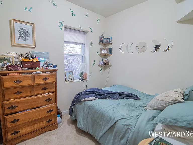 1756 W Crystal St #2R — Photo 9