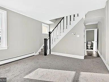 4th image of 827 Roosevelt Ave