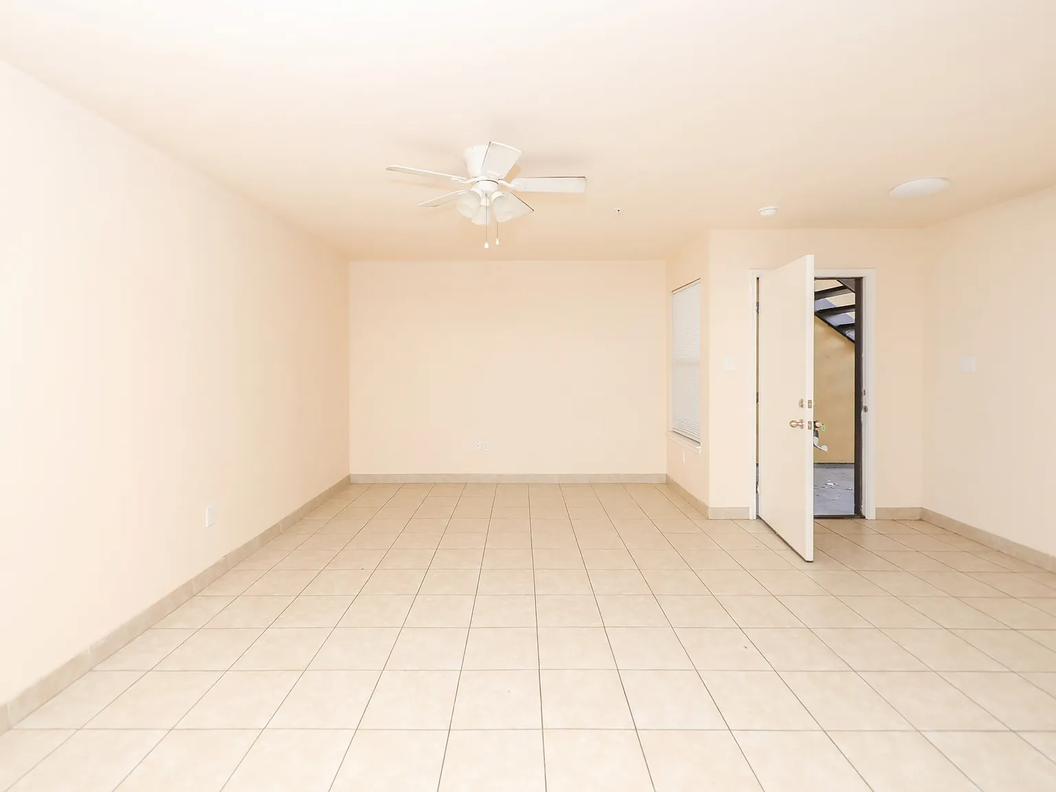 1 bed, 840 sqft, $900 — Photo 4