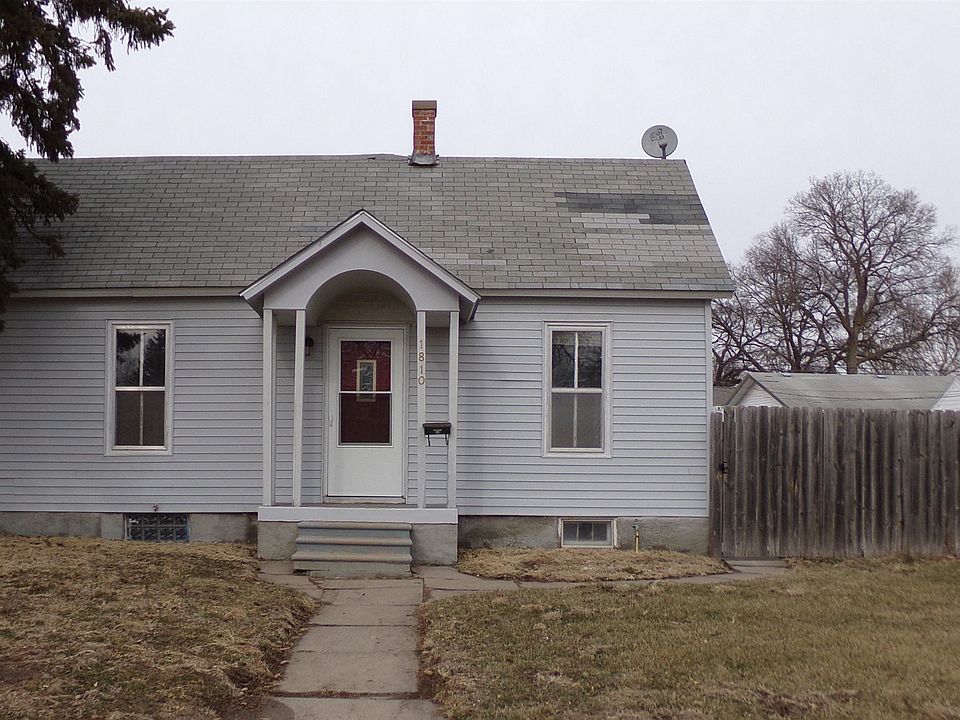 1st image of 1810 7th St